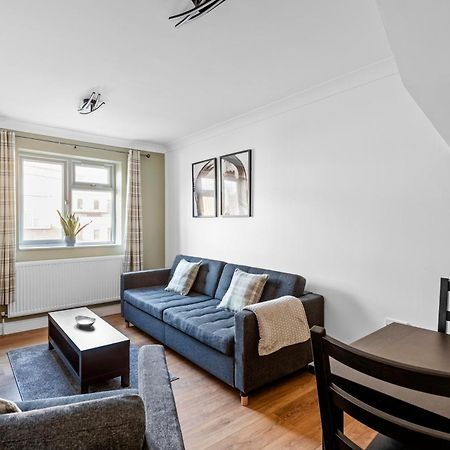 Cosy 2 Bedroom Flat In East Ham, Close To Excel Londra Dış mekan fotoğraf